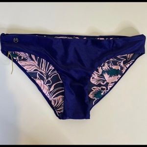 Maaji Reversible Bikini Bottom sz Large!